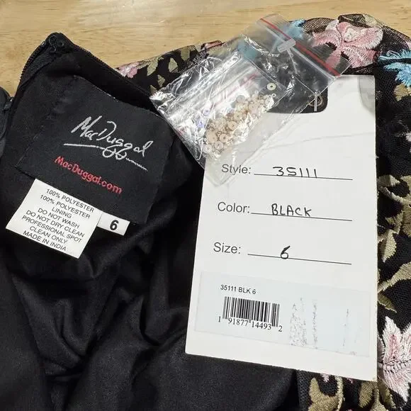 Mac Duggal NWT Floral Embellished Embroidered Gown Blouson Sleeves Size 6 Black